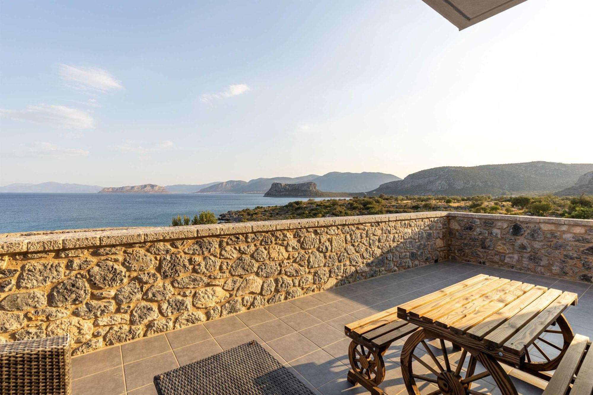 Katerina'S Villas - Monemvasia Beachfront Stone Paradise Екстер'єр фото